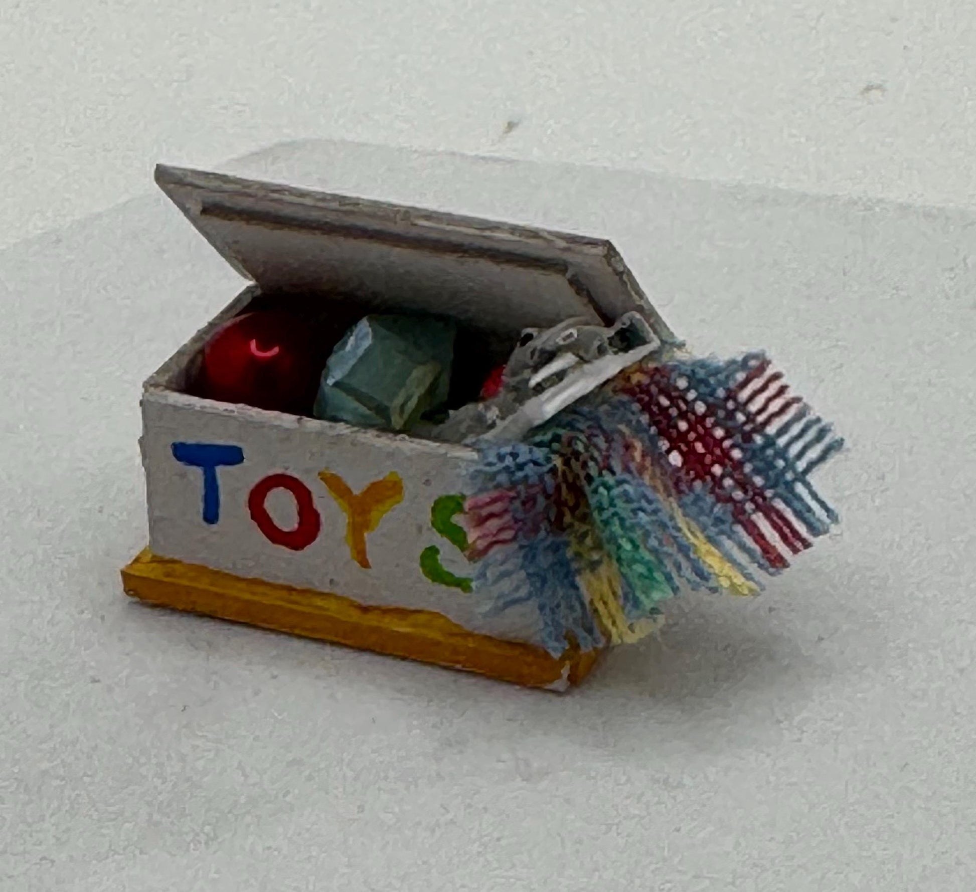 Dolls House 1/48th - Toy Box