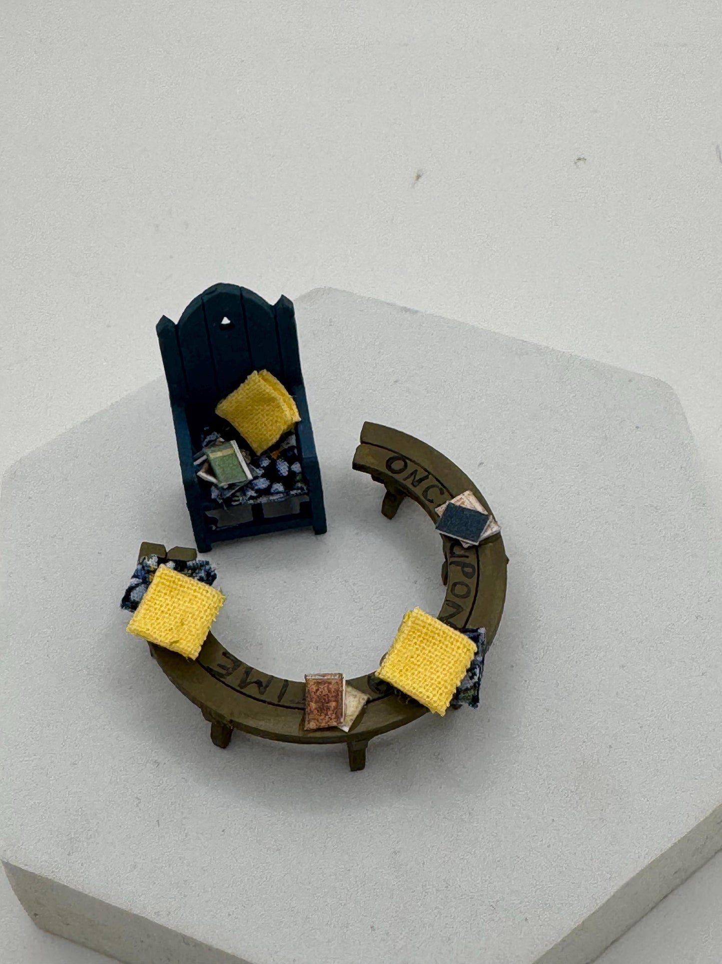 Dolls House 1/48th - Story Tellers Chair and Bench