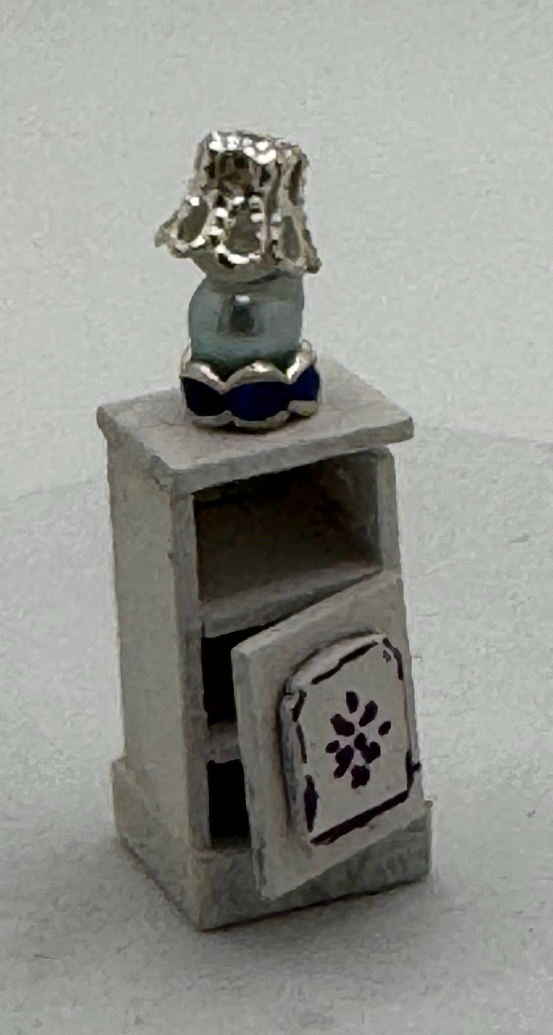Dolls House 1/48th - Bedside Table