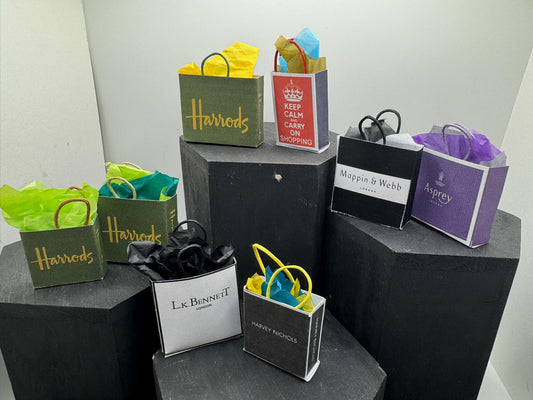 Dolls House Miniatures- 1/12th Shopping Bags x8 - SET 12 - London