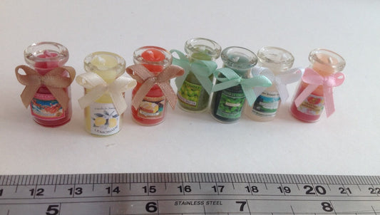 Dolls House Miniatures - 1/12th Tall candle jar x 1 (assorted colours)