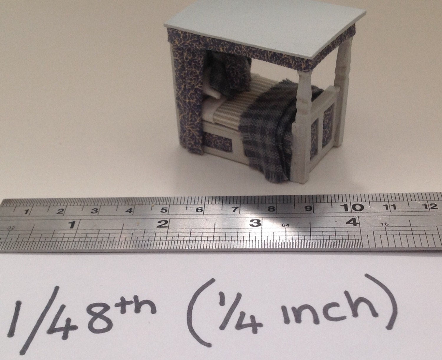 Dolls House Miniatures ( 1/48th - 1:48 - 1/4" - Quarter Inch Scale )  - Handmade  four poster bed