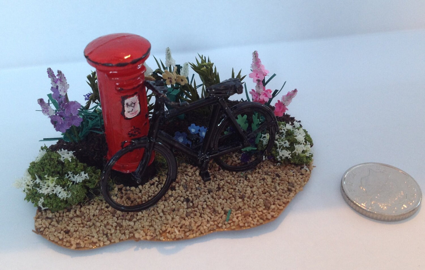Dolls House Miniatures ( 1/48th - 1:48th - 1/4" - Quarter Inch Scale )  Hand Painted   - Garden Post Box & Bike Scene
