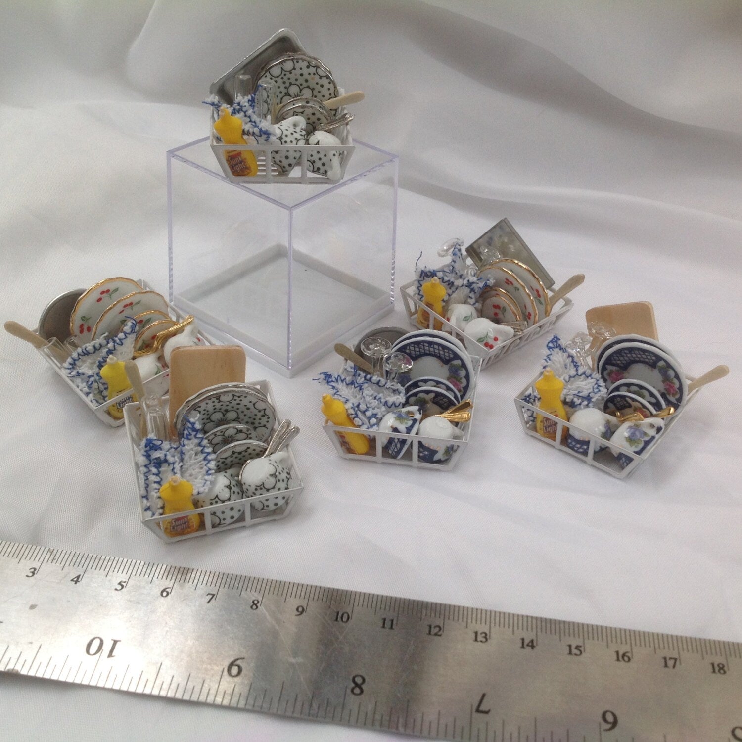 Dolls House Miniatures - 1/12th Draining Rack with Washing up