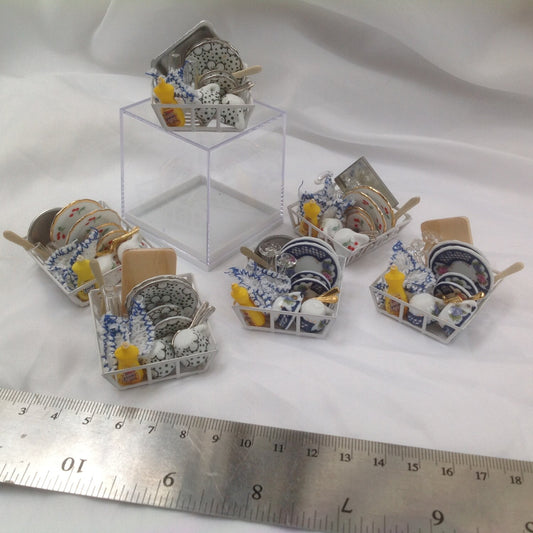 Dolls House Miniatures - 1/12th Draining Rack with Washing up